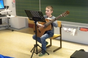 4b_Weihnachtsfeier 16/17